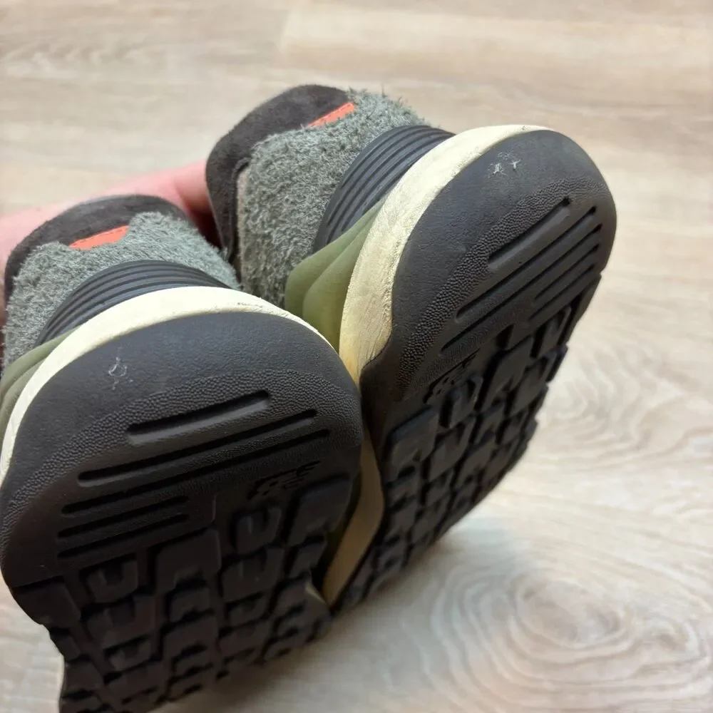 New Balance 57/40 Sneaker‎ Women's 9.5 Color Taupe